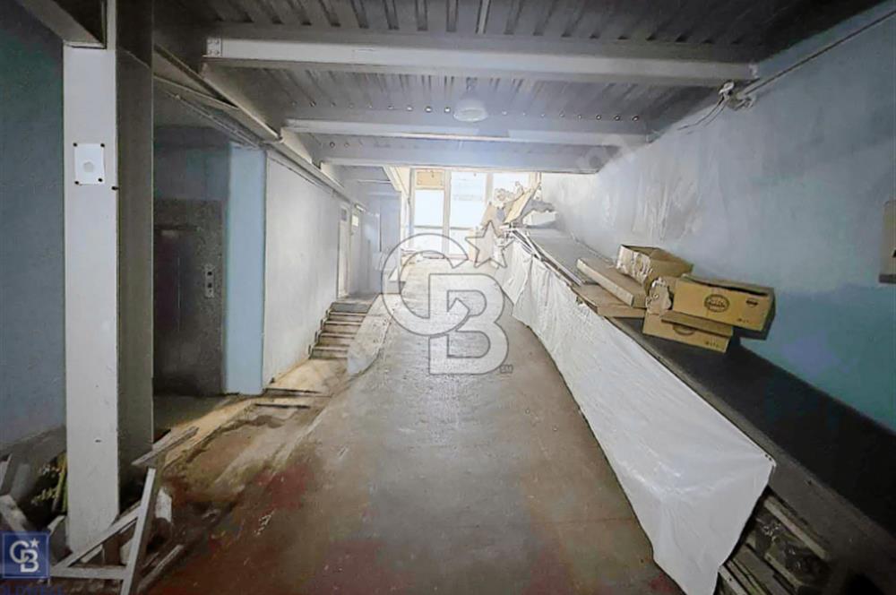 Metro Asansörünün Yanında Kiralık İmalathane veya Depo