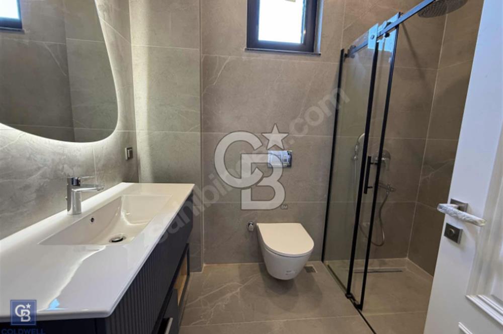 ARNAVUTKÖY BOLLUCA'DA ORMAN MANZARALI LÜKS TRİPLEX VİLLA!