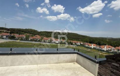 ARNAVUTKÖY BOLLUCA'DA ORMAN MANZARALI LÜKS TRİPLEX VİLLA!