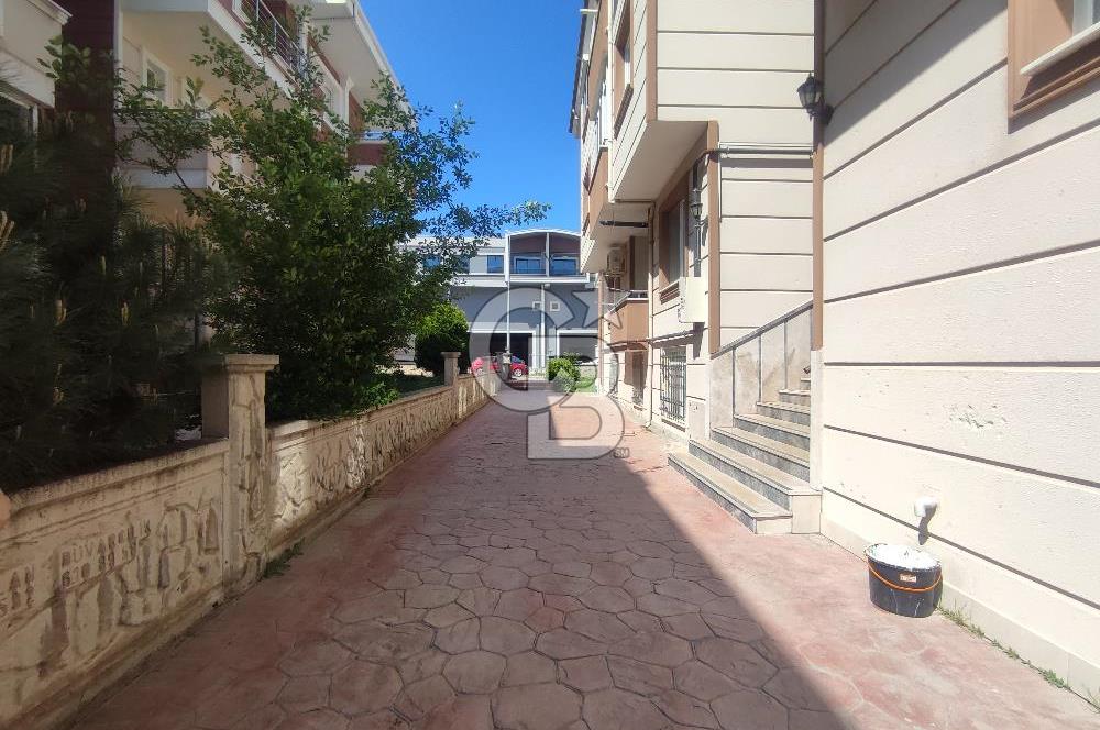 Ayvalık 150 Evler Mahallesi'nde Satılık Doğalgazlı 2+1 Daire 