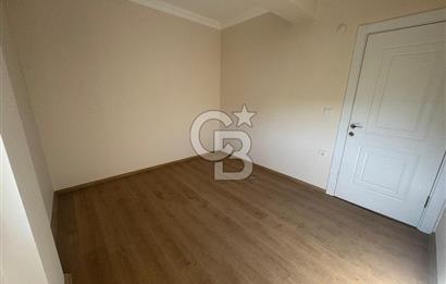 Foça Bağarası'nda Satılık 2+1 Bahçe Katı Daire