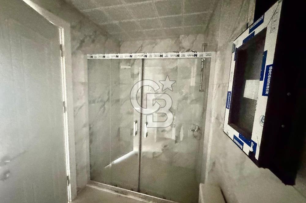 Foça Bağarası'nda Satılık 2+1 Bahçe Katı Daire