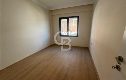 Foça Bağarası'nda Satılık 2+1 Bahçe Katı Daire