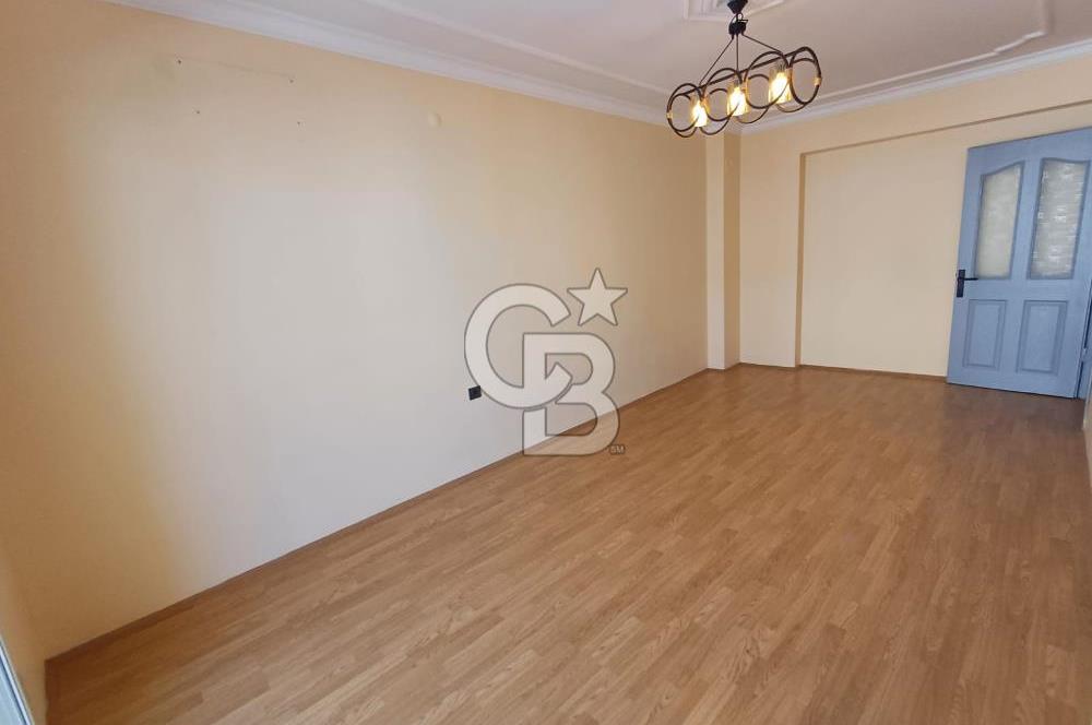 ATATÜRK MAHALLESİNDE; ARAKAT, BALKONLU GENİŞ 3+1 DAİRE (190 M²)