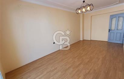 ATATÜRK MAHALLESİNDE; ARAKAT, BALKONLU GENİŞ 3+1 DAİRE (190 M²)