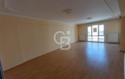 ATATÜRK MAHALLESİNDE; ARAKAT, BALKONLU GENİŞ 3+1 DAİRE (190 M²)