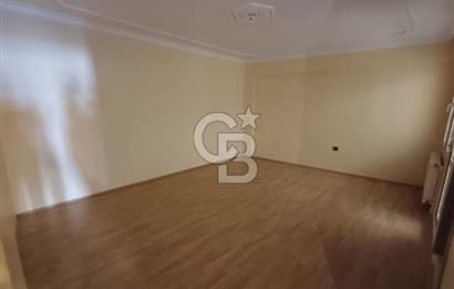 ATATÜRK MAHALLESİNDE; ARAKAT, BALKONLU GENİŞ 3+1 DAİRE (190 M²)