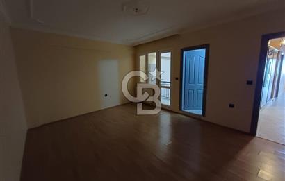 ATATÜRK MAHALLESİNDE; ARAKAT, BALKONLU GENİŞ 3+1 DAİRE (190 M²)