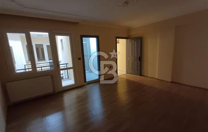 ATATÜRK MAHALLESİNDE; ARAKAT, BALKONLU GENİŞ 3+1 DAİRE (190 M²)