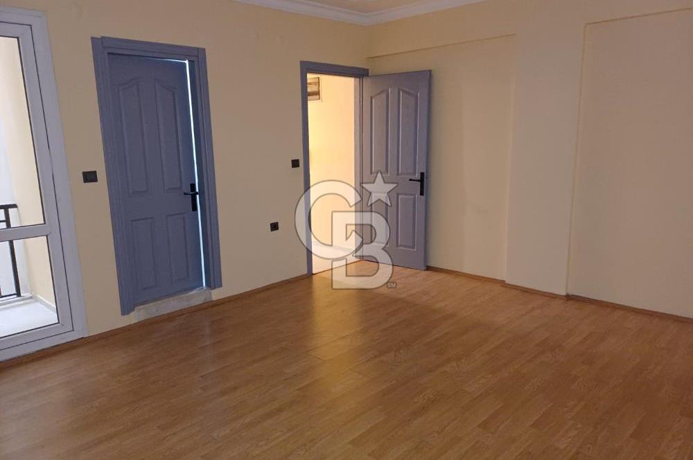 ATATÜRK MAHALLESİNDE; ARAKAT, BALKONLU GENİŞ 3+1 DAİRE (190 M²)