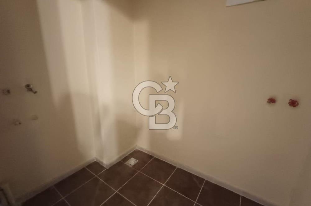 ATATÜRK MAHALLESİNDE; ARAKAT, BALKONLU GENİŞ 3+1 DAİRE (190 M²)