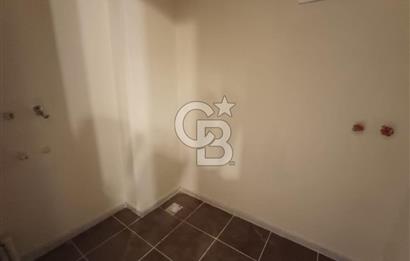 ATATÜRK MAHALLESİNDE; ARAKAT, BALKONLU GENİŞ 3+1 DAİRE (190 M²)