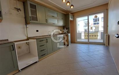 ATATÜRK MAHALLESİNDE; ARAKAT, BALKONLU GENİŞ 3+1 DAİRE (190 M²)