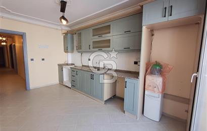 ATATÜRK MAHALLESİNDE; ARAKAT, BALKONLU GENİŞ 3+1 DAİRE (190 M²)