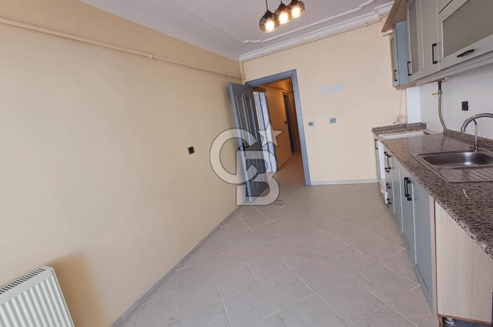 ATATÜRK MAHALLESİNDE; ARAKAT, BALKONLU GENİŞ 3+1 DAİRE (190 M²)