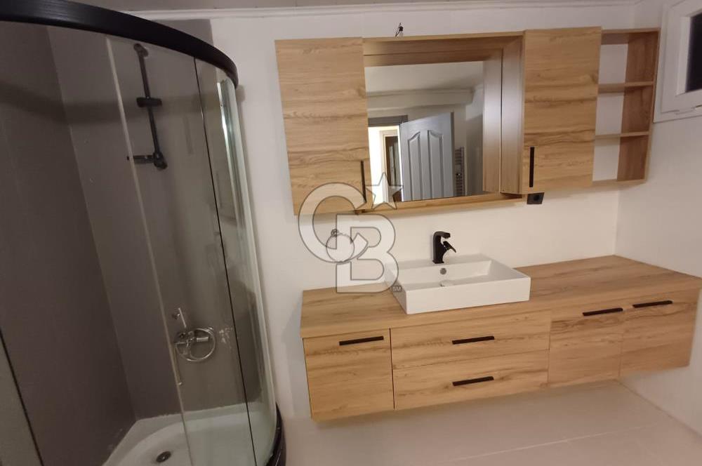 ATATÜRK MAHALLESİNDE; ARAKAT, BALKONLU GENİŞ 3+1 DAİRE (190 M²)
