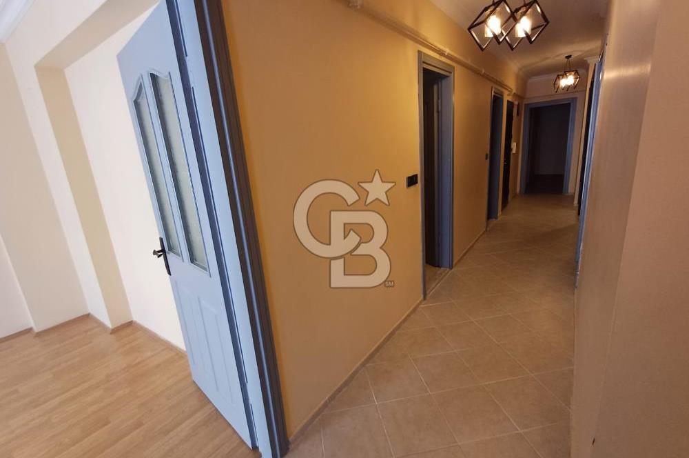 ATATÜRK MAHALLESİNDE; ARAKAT, BALKONLU GENİŞ 3+1 DAİRE (190 M²)