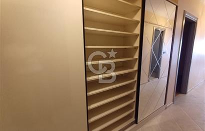 ATATÜRK MAHALLESİNDE; ARAKAT, BALKONLU GENİŞ 3+1 DAİRE (190 M²)