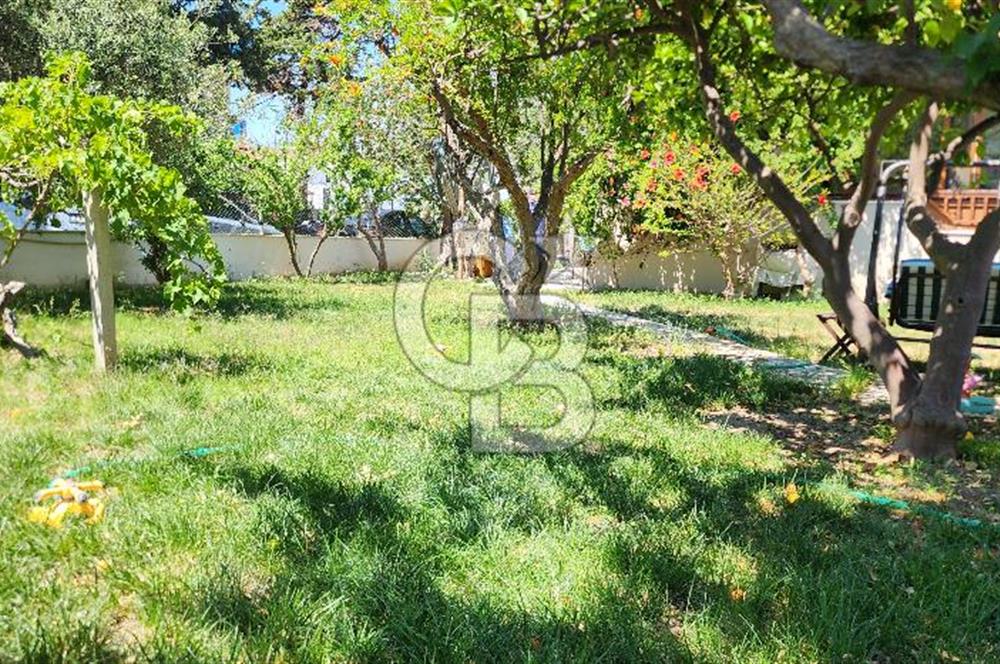 URLA GÜVENDİK MAVİ PLAJDA SATILIK MÜSTAKİL 5+2 TRİPLEKS VİLLA