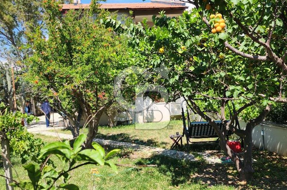 URLA GÜVENDİK MAVİ PLAJDA SATILIK MÜSTAKİL 5+2 TRİPLEKS VİLLA