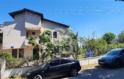 URLA GÜVENDİK MAVİ PLAJDA SATILIK MÜSTAKİL 5+2 TRİPLEKS VİLLA