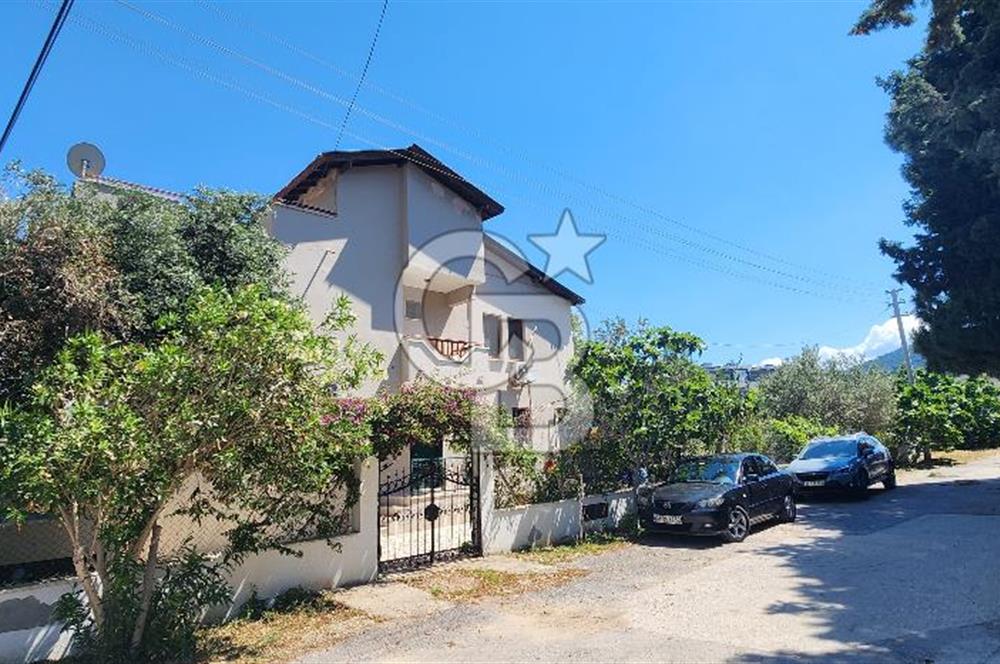 URLA GÜVENDİK MAVİ PLAJDA SATILIK MÜSTAKİL 5+2 TRİPLEKS VİLLA