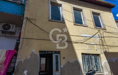 Milas Firuzpaşada Avlulu 2 Katlı Müstakil Ev ve Arsa