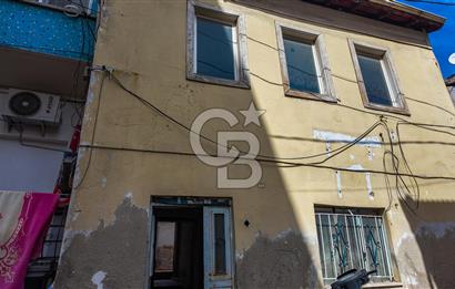 Milas Firuzpaşada Avlulu 2 Katlı Müstakil Ev ve Arsa