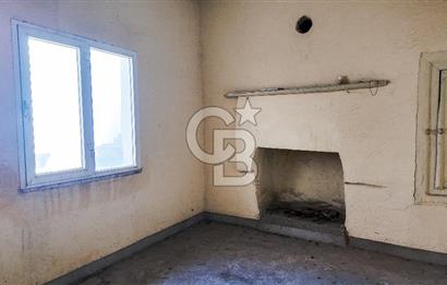 Milas Firuzpaşada Avlulu 2 Katlı Müstakil Ev ve Arsa