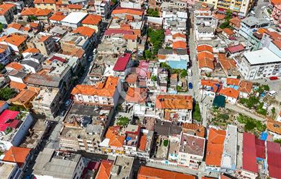 Milas Firuzpaşada Avlulu 2 Katlı Müstakil Ev ve Arsa