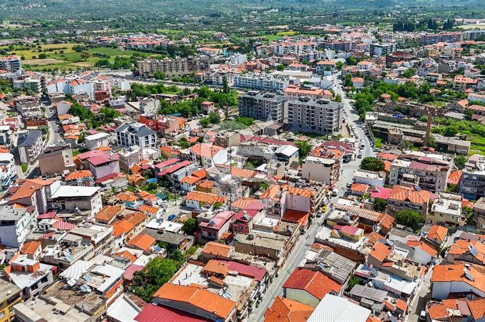 Milas Firuzpaşada Avlulu 2 Katlı Müstakil Ev ve Arsa