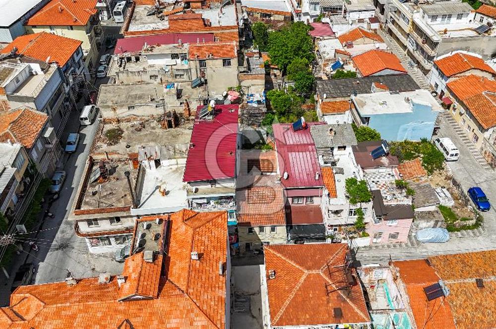 Milas Firuzpaşada Avlulu 2 Katlı Müstakil Ev ve Arsa