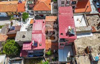 Milas Firuzpaşada Avlulu 2 Katlı Müstakil Ev ve Arsa