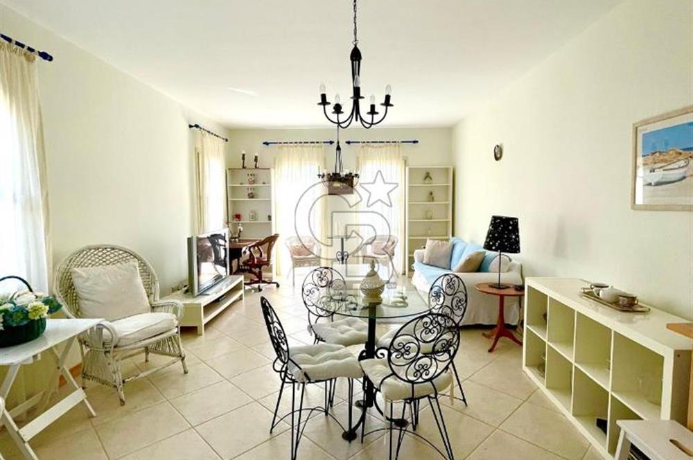 ALAÇATI PORT DENİZ MANZARALI BAHÇELİ KİRALIK DAİRE