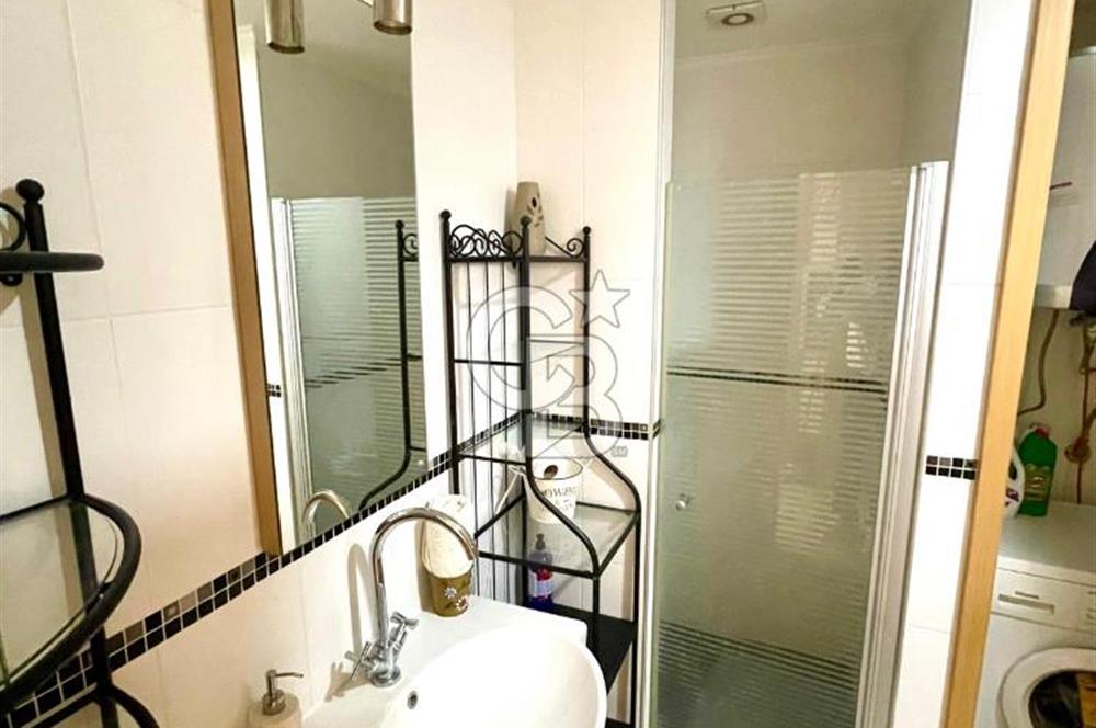 ALAÇATI PORT DENİZ MANZARALI BAHÇELİ KİRALIK DAİRE