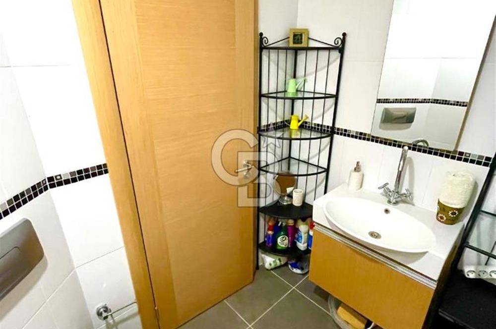 ALAÇATI PORT DENİZ MANZARALI BAHÇELİ KİRALIK DAİRE