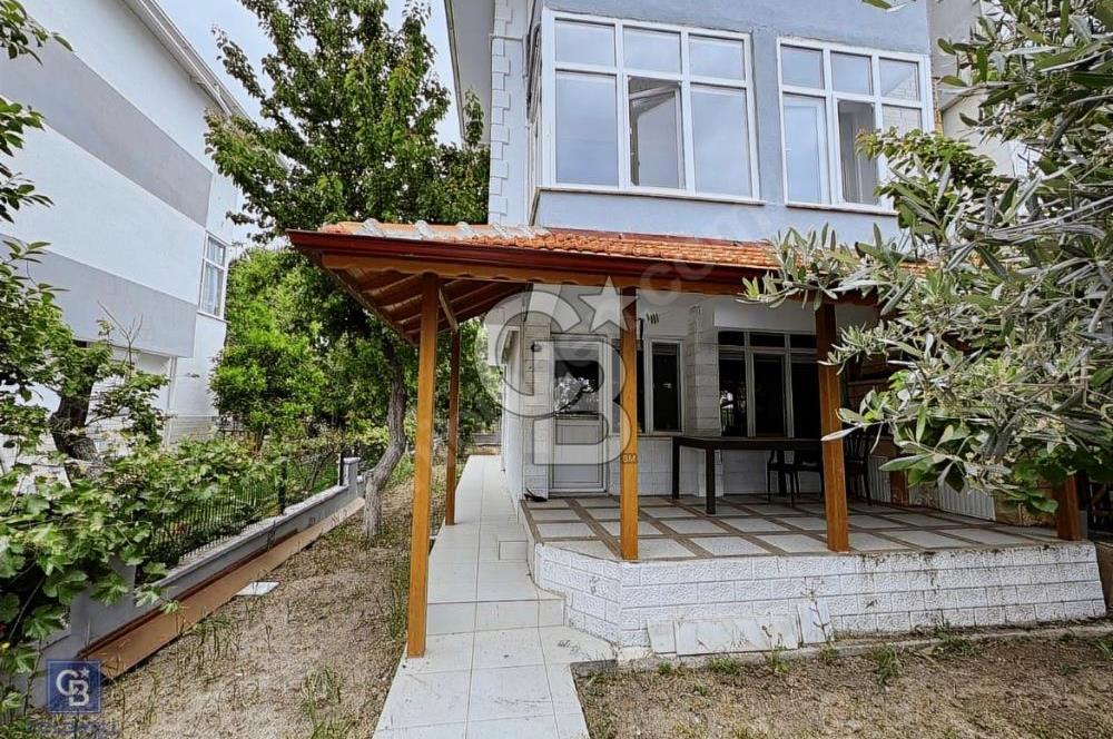 DİKİLİ MERKEZ'DE SATILIK 3+1 YAZLIK