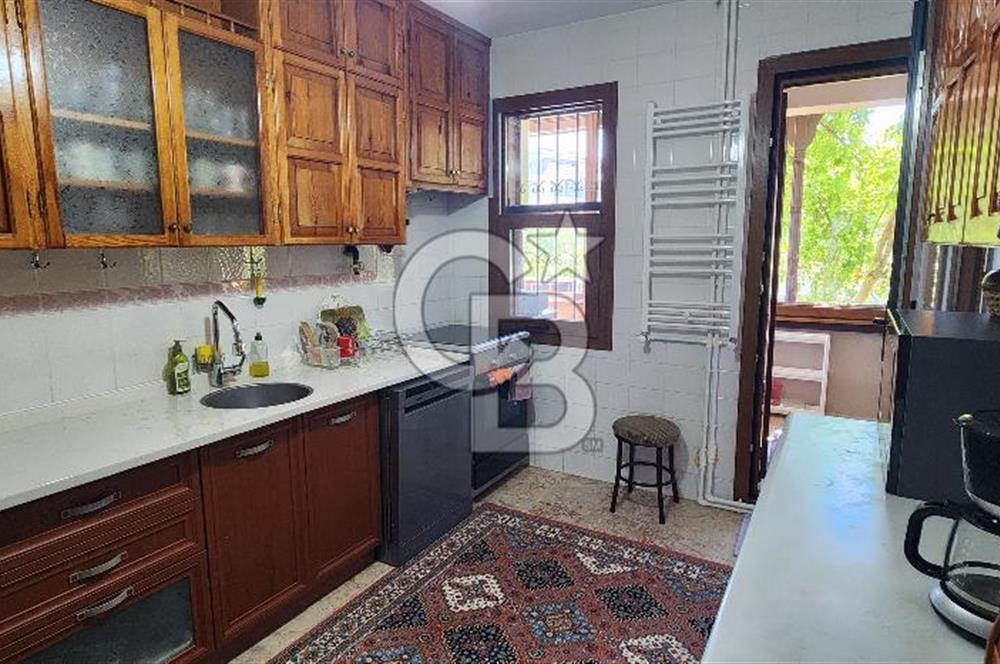 URLA GÜVENDİK MAVİ PLAJDA SATILIK MÜSTAKİL 5+2 TRİPLEKS VİLLA