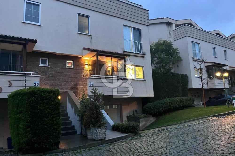 KARTAL YAKACIK COUNTRY DE SATILIK ÖZEL DEKORASYONLU 5+2 VİLLA