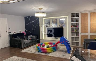 KARTAL YAKACIK COUNTRY DE SATILIK ÖZEL DEKORASYONLU 5+2 VİLLA