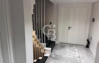 KARTAL YAKACIK COUNTRY DE SATILIK ÖZEL DEKORASYONLU 5+2 VİLLA