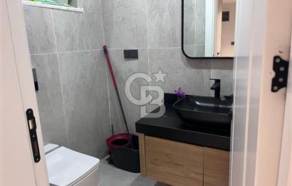 KARTAL YAKACIK COUNTRY DE SATILIK ÖZEL DEKORASYONLU 5+2 VİLLA