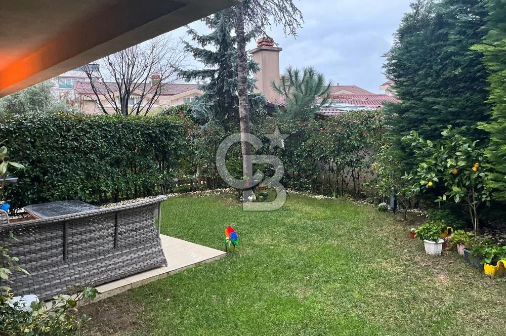 KARTAL YAKACIK COUNTRY DE SATILIK ÖZEL DEKORASYONLU 5+2 VİLLA