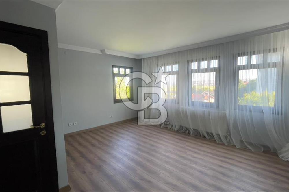 Bahçeşehir Bademde Kiralık Geniş Bahçeli 4+2 Köşe Villa