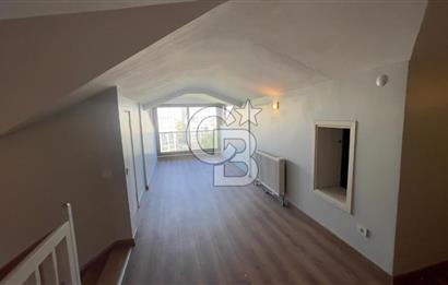 Bahçeşehir Bademde Kiralık Geniş Bahçeli 4+2 Köşe Villa