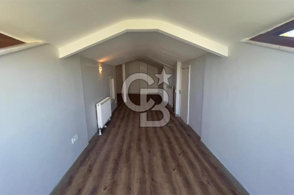 Bahçeşehir Bademde Kiralık Geniş Bahçeli 4+2 Köşe Villa