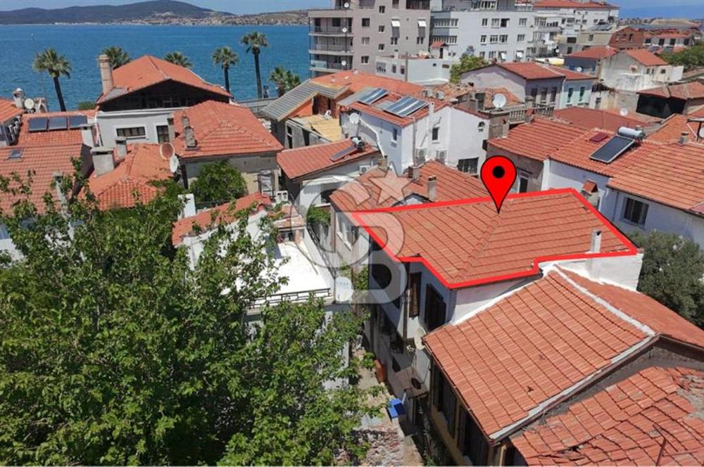 Ayvalık Merkez'de Denize 50 M Mesafede Satılık Tescilli Rum Evi