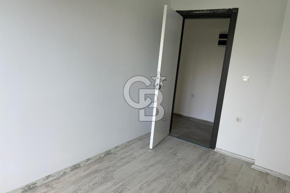 Foça Yenibağarası Havuzlu Sitede 1+1 Kiralık Sıfır Daire