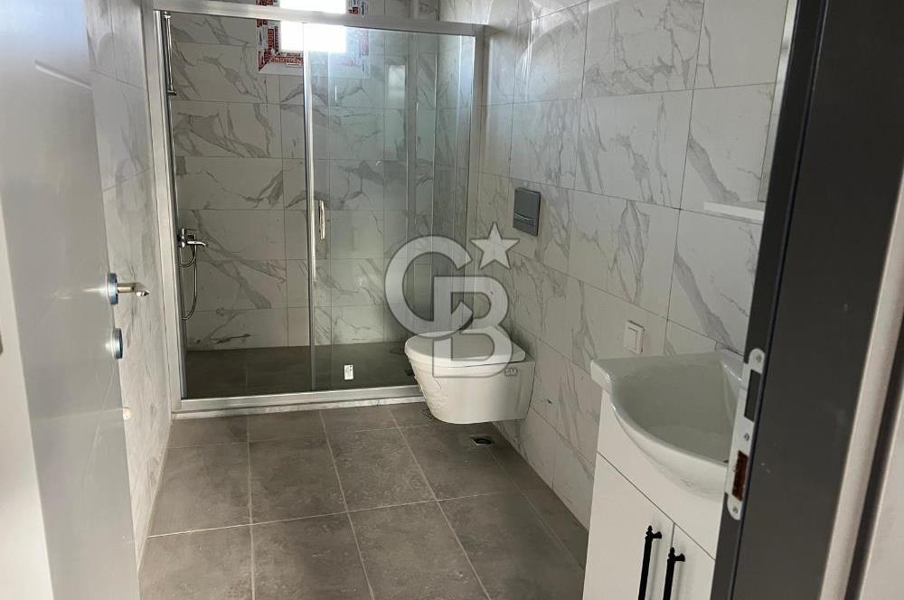 Foça Yenibağarası Havuzlu Sitede 1+1 Kiralık Sıfır Daire