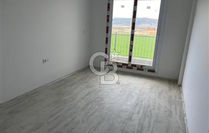 Foça Yenibağarası Havuzlu Sitede 1+1 Kiralık Sıfır Daire